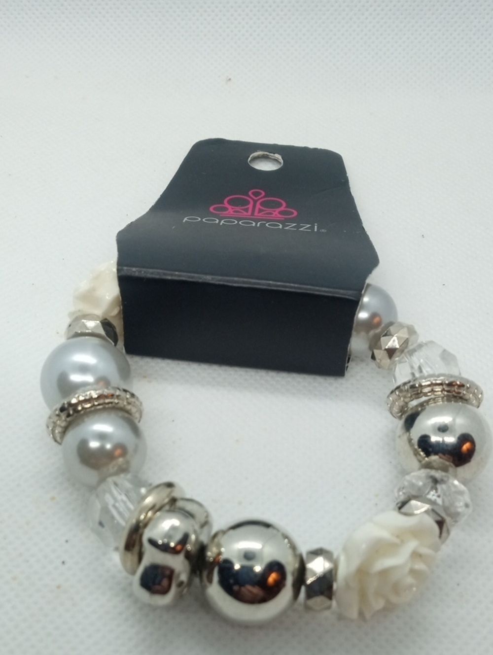 PAPARAZZI STRETCH WHITE ROSE BRACELET - Picture 3 of 6